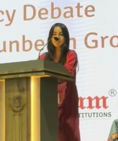 Speaking at a debate championship