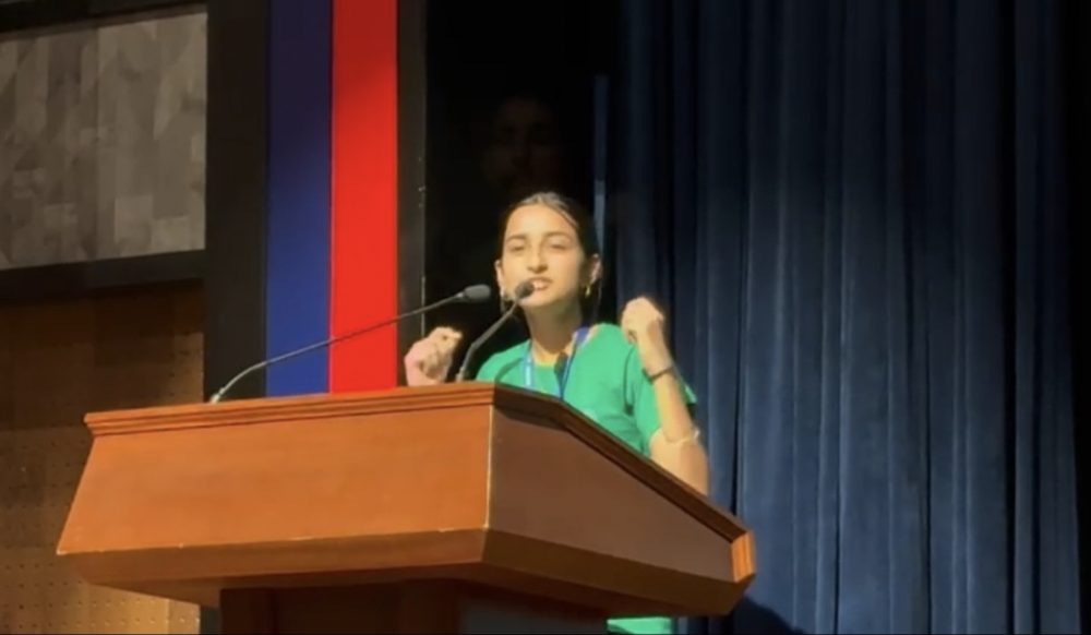 Speaking at a tournament